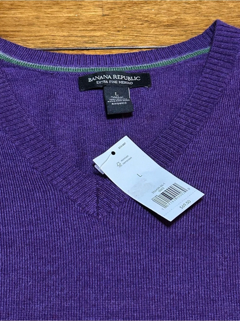 Banana Republic Men's V-Neck Merino Wool Sweater in Purple